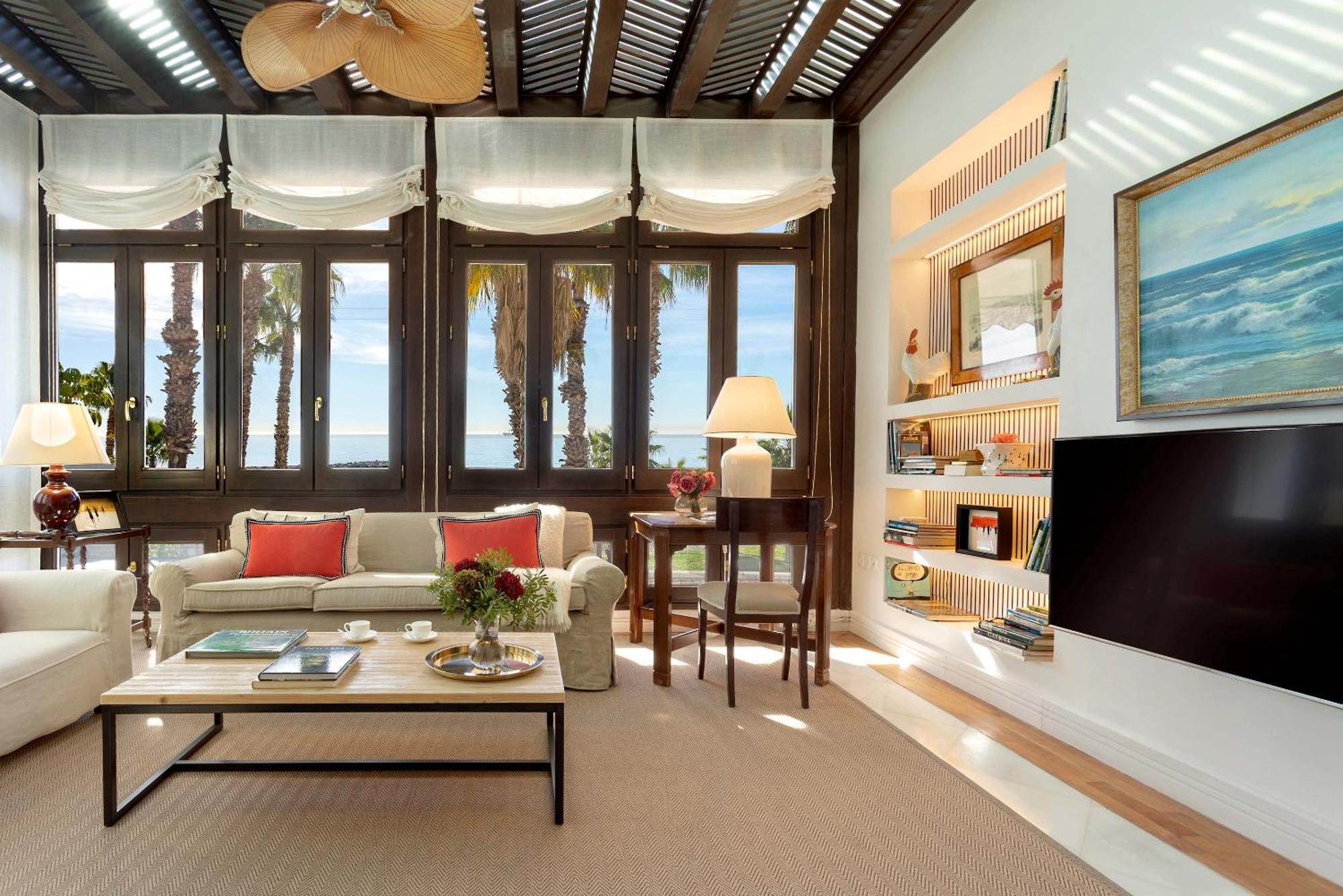 Genteel Home Paseo Maritimo Малага Экстерьер фото